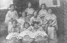 Wartime performance of Japanese theatre, 1916